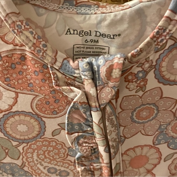 NWT Angel Dear Bamboo Paisley Print Ruffle Footie Pajama Size 6-9M - Picture 2 of 5